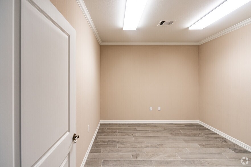 More Photos Of 2743 Smith Ranch Rd, Pearland Medical For Lease