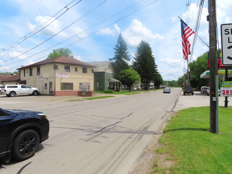 More Photos Of 275 Main St, Saegertown Storefront Retail Residential For Sale