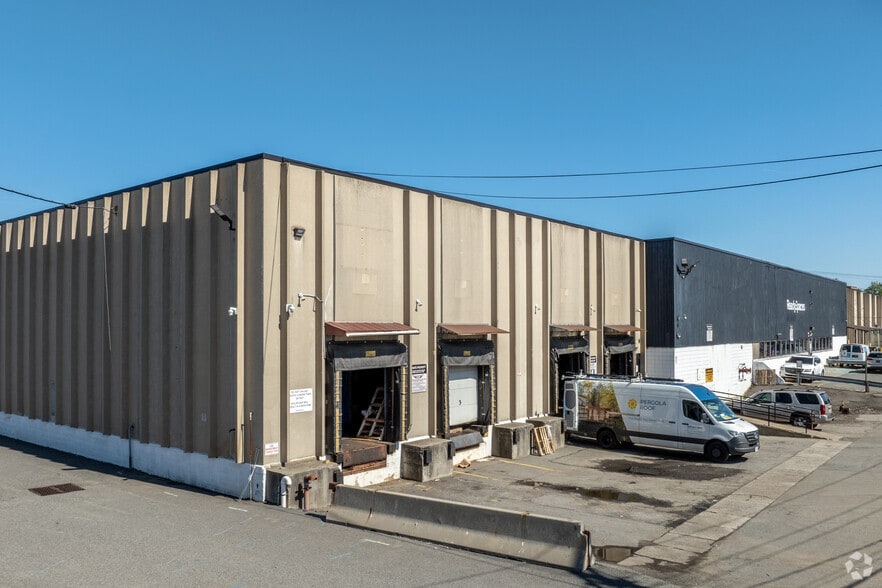 More Photos Of 7001 Anpesil Dr, North Bergen Warehouse For Lease