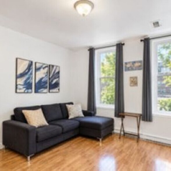More Photos Of 2135 W Armitage Ave, Chicago Apartments For Sale