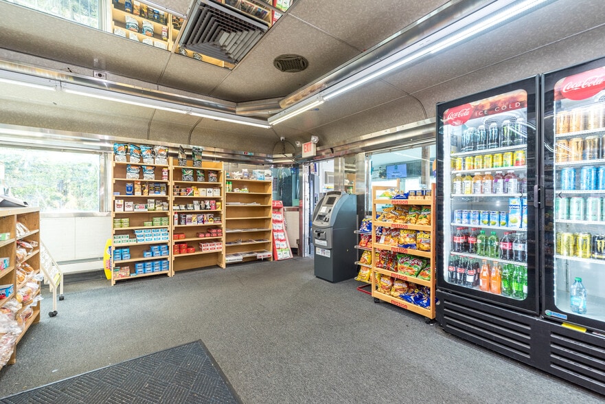 More Photos Of 203 W State St, Doylestown General Retail For Sale