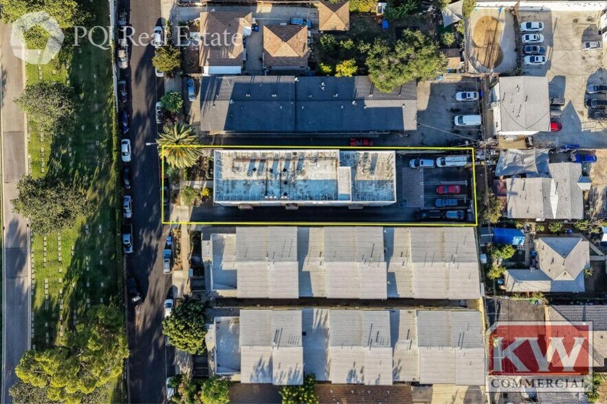 More Photos Of 3324 N Chapman St, Los Angeles Apartments For Sale