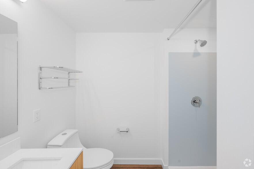 More Photos Of 9208 20th Ave SW, Seattle Apartments For Lease