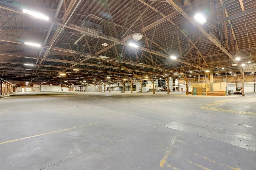 More Photos Of 3300 Raser Dr, Missoula Industrial For Lease