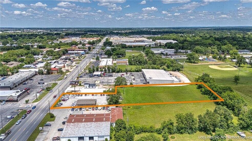 More Photos Of 121 N Bloomington St, Lowell Land For Sale