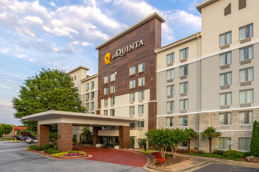 More Photos Of 1200 Virginia Ave, Atlanta Hotel For Sale