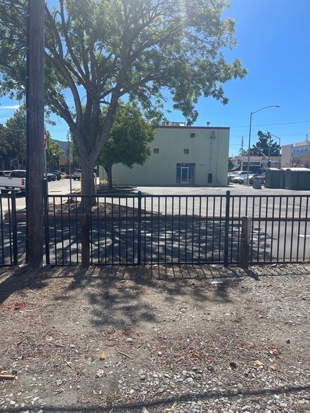 More Photos Of 7500 Monterey Rd, Gilroy Freestanding For Sale