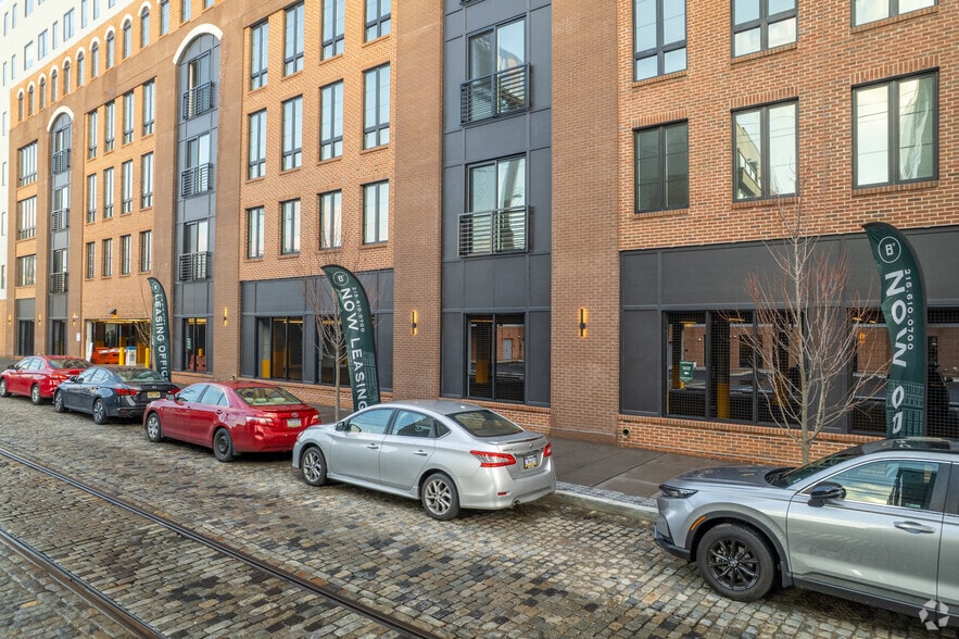 More Photos Of 700 N Delaware Ave, Philadelphia Apartments For Lease