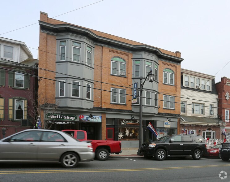 More Photos Of 35-39 E Philadelphia Ave, Boyertown Storefront Retail Residential For Lease