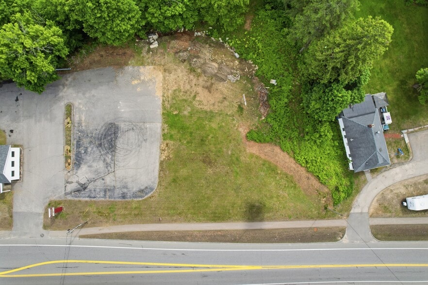 More Photos Of 310 N State St, Concord Auto Dealership For Lease