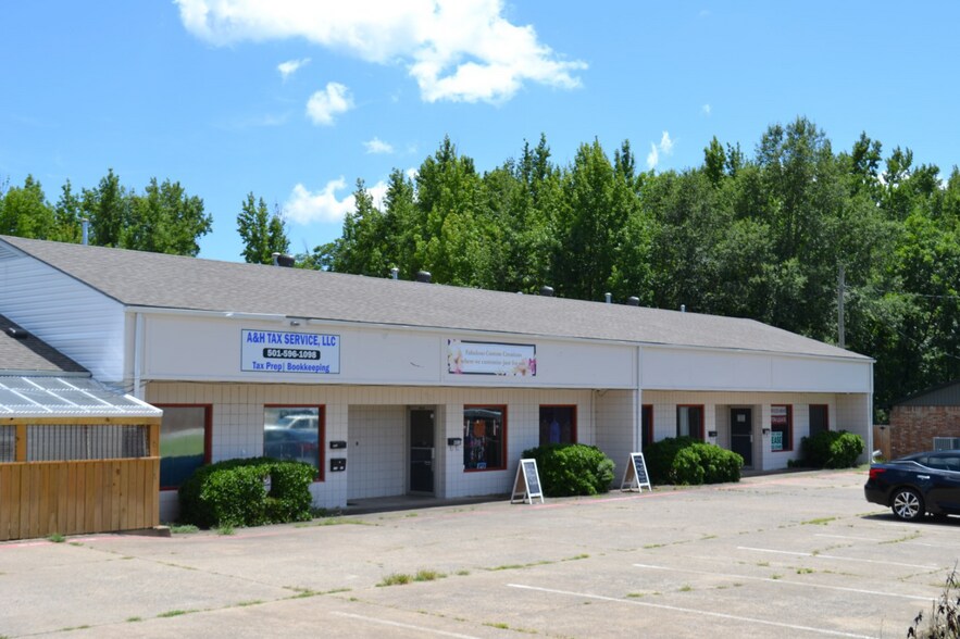 More Photos Of 401 S 1st St, Jacksonville Self Storage For Lease