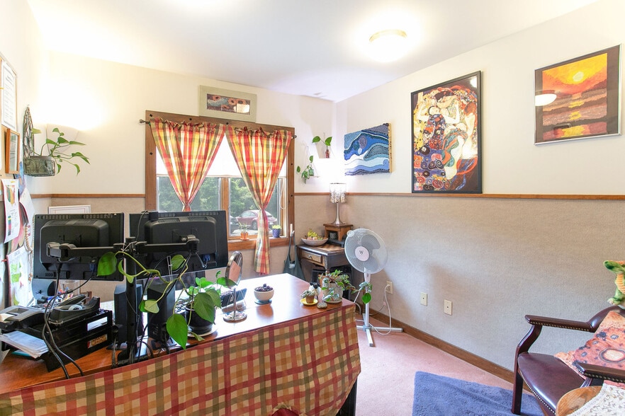 More Photos Of 2049 S Undermountain Rd, Sheffield Schools For Sale