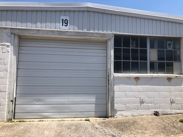 More Photos Of 105 Church Ln, Red Lion Warehouse For Sale