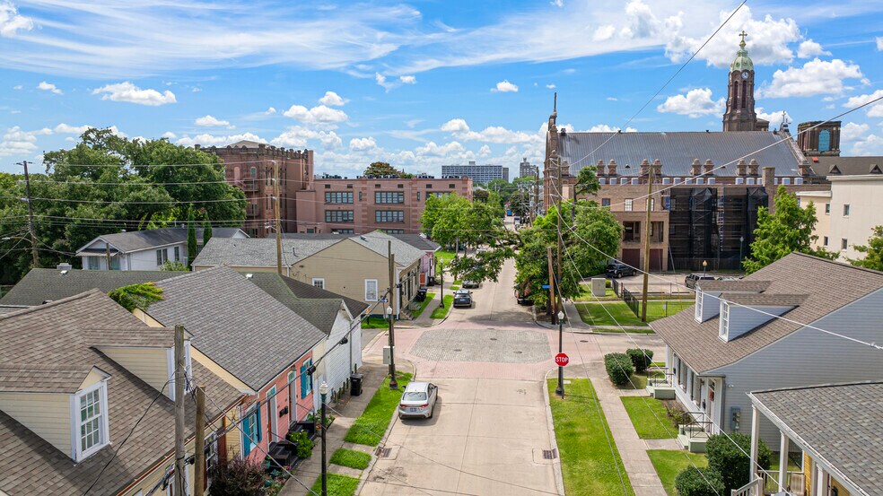 More Photos Of 834 Josephine St, New Orleans Apartments For Sale