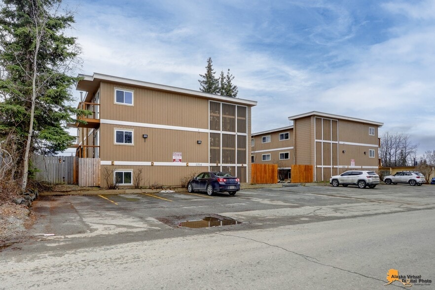 More Photos Of 2316 Jefferson Ave, Anchorage Apartments For Sale