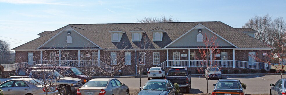 More Photos Of 435 Nissan Dr, Smyrna Office For Lease