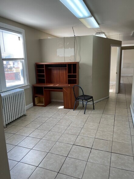 More Photos Of 2010-2012 Rhode Island Ave NE, Washington Storefront Retail Office For Lease