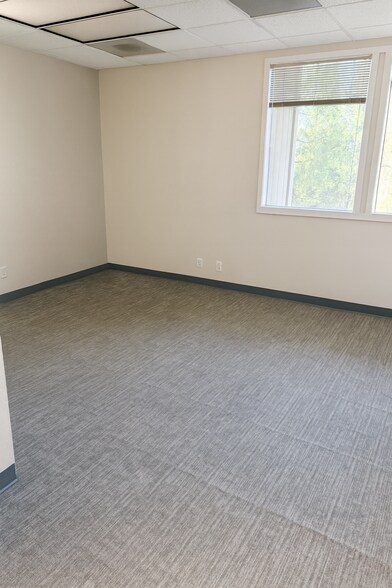 More Photos Of 5530 Birdcage St, Citrus Heights Office For Lease