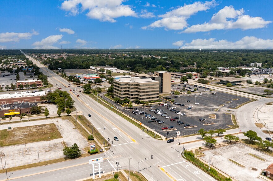 More Photos Of 4747 Lincoln Mall Dr, Matteson Office For Lease