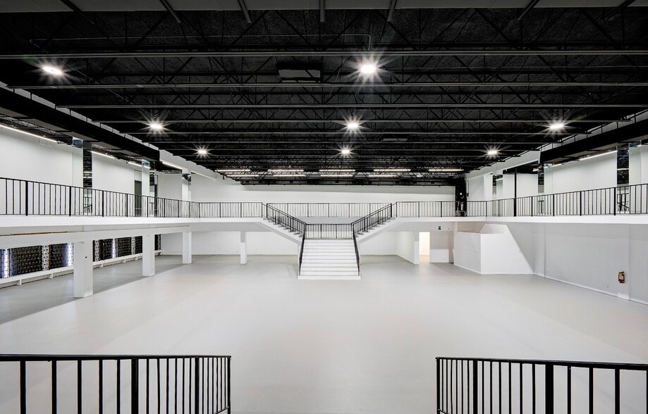 More Photos Of 32 S Dixie Hwy, Lake Worth Freestanding For Sale