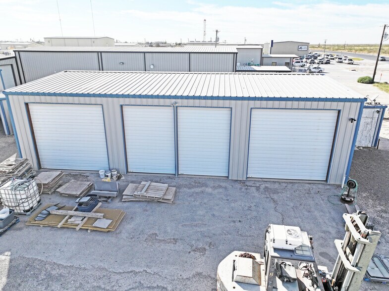 More Photos Of 12008 E Highway 158, Gardendale Industrial For Sale
