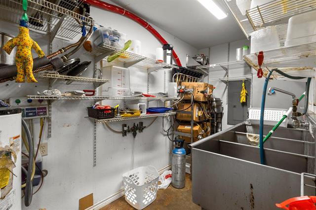 More Photos Of 34041 US-96 Hwy, Buna Freestanding For Sale