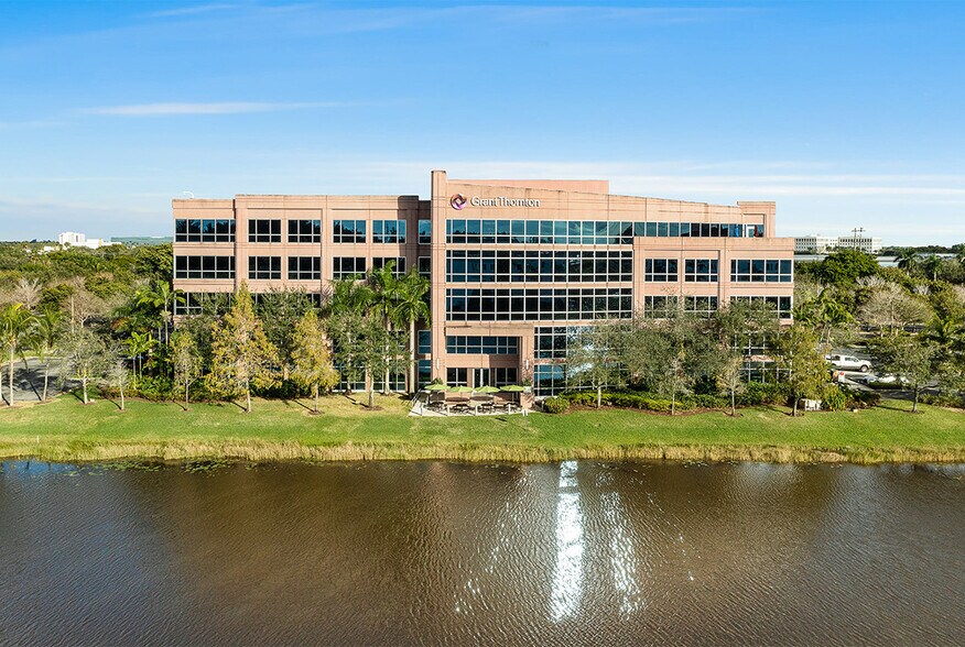 More Photos Of 1301 International Pky, Sunrise Office For Lease