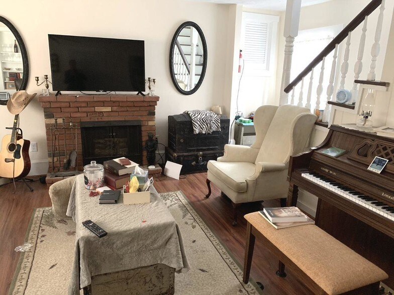 More Photos Of 579 Botetourt Rd, Fincastle Apartments For Sale