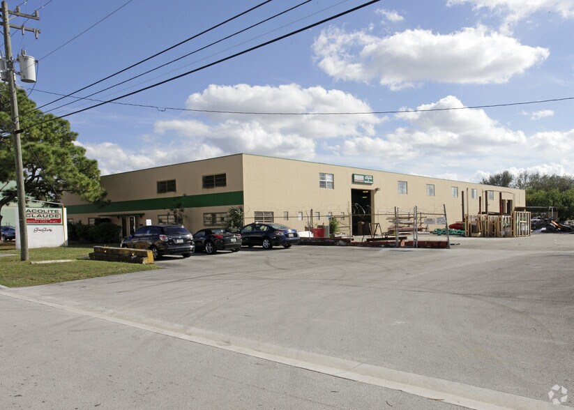 Primary Photo Of 540 W 83rd St, Hialeah Warehouse For Lease