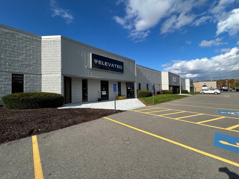 More Photos Of 19 Brigham St, Marlborough Warehouse For Lease