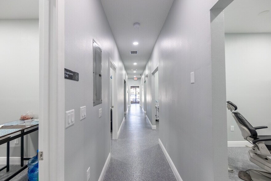 More Photos Of 37810 Medical Arts Ct, Zephyrhills Medical For Sale