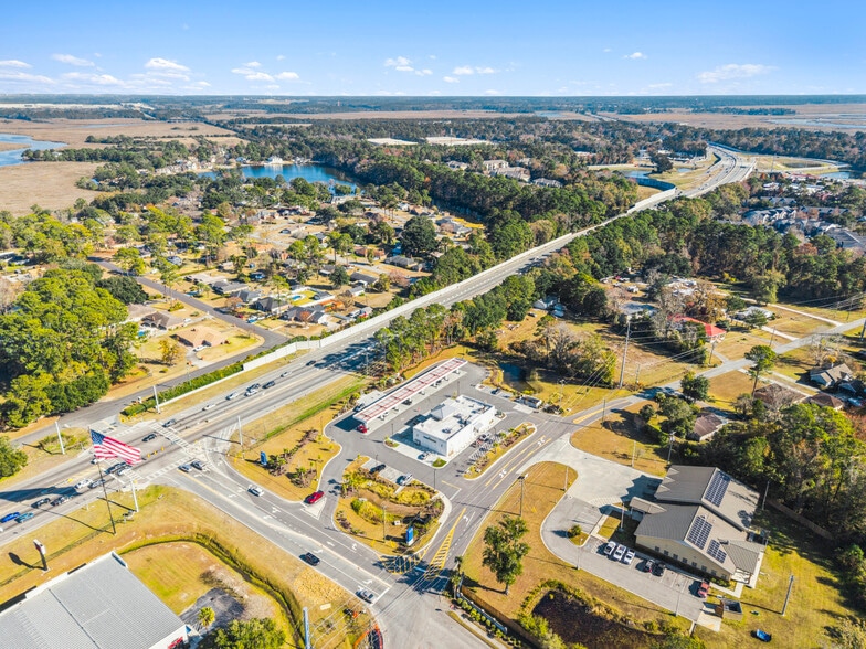 More Photos Of 1750 Grove Point Rd, Savannah Service Station For Sale