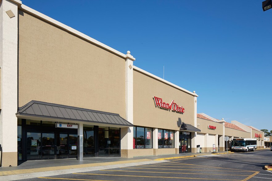 More Photos Of 1812-1850 S Ridgewood Ave, Edgewater Unknown For Lease