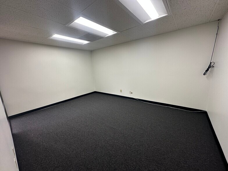 More Photos Of 3343-3349 Chicago Ave, Riverside Unknown For Lease