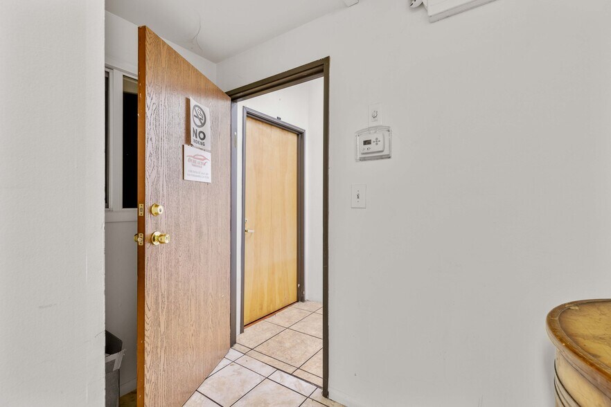 More Photos Of 1108 5th St, San Fernando Storefront Retail Office For Sale