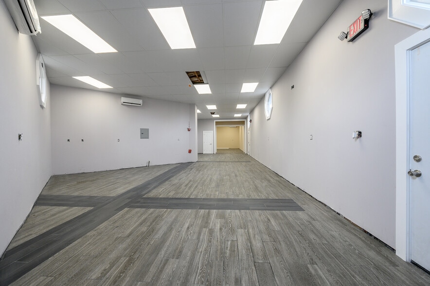 More Photos Of 305 N Stiles St, Linden Convenience Store For Lease