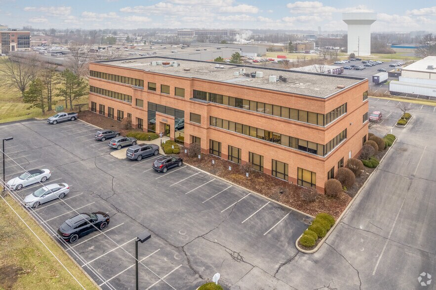 More Photos Of 4500 Cooper Rd, Blue Ash Office For Lease
