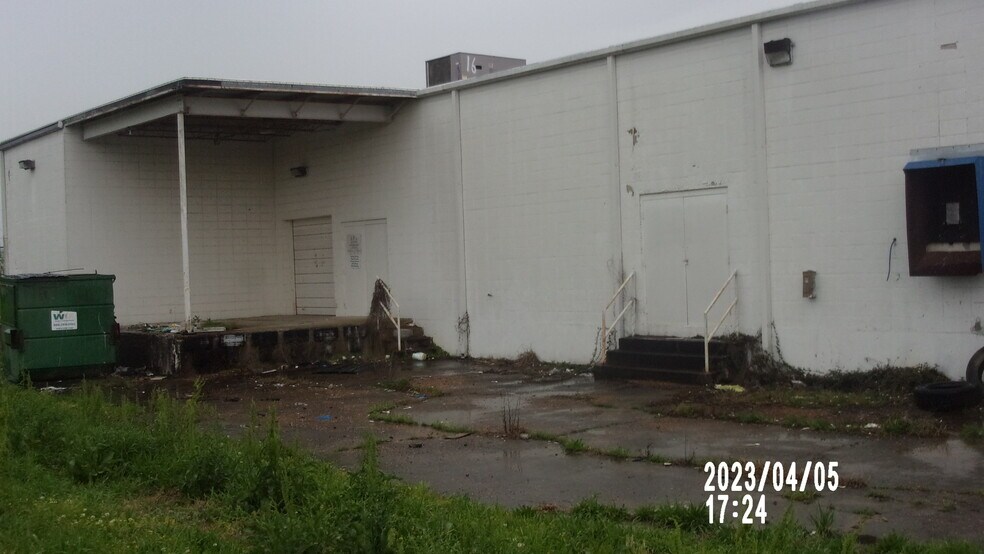 More Photos Of 1656 Martin Luther King Blvd N, Greenville Department Store For Sale