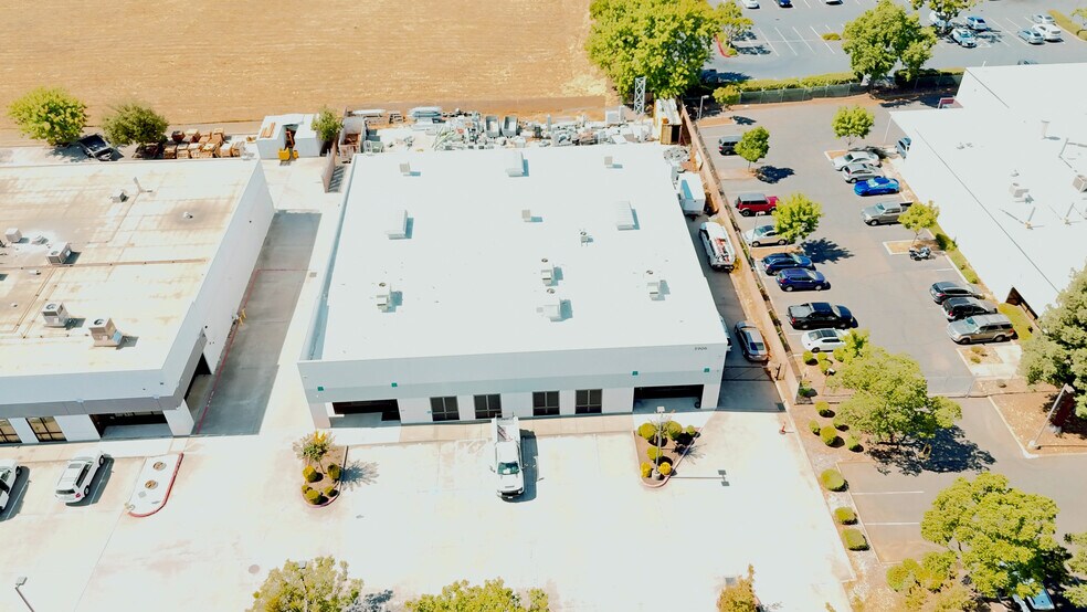 More Photos Of 3906 Kristi Ct, Sacramento Warehouse For Lease