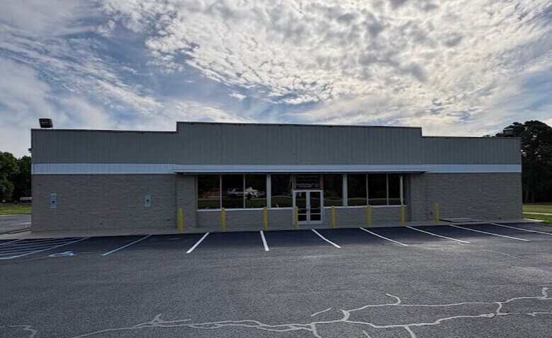 Primary Photo Of 10067 Main St, Castalia Freestanding For Lease