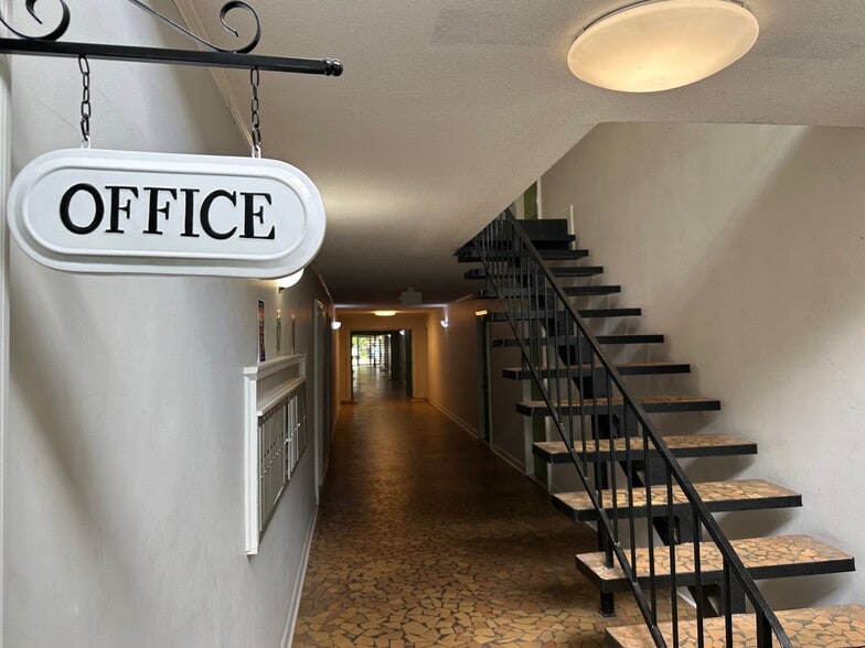 More Photos Of 199 S McLean Blvd, Memphis Apartments For Sale