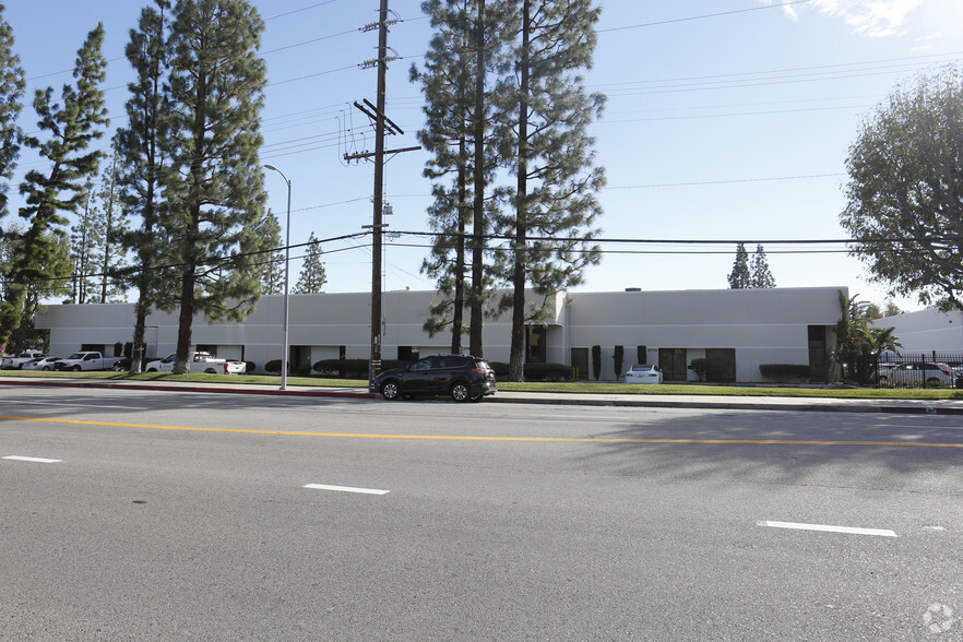 Primary Photo Of 21700-21730 Nordhoff St, Chatsworth Warehouse For Lease