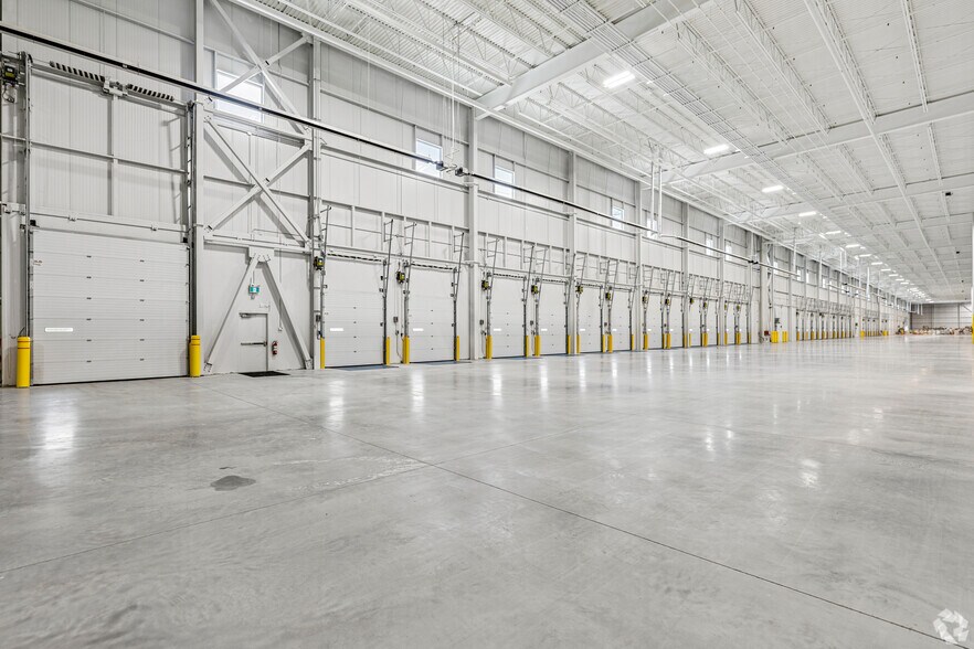 More Photos Of 1575 Clements Rd, Pickering Manufacturing For Lease