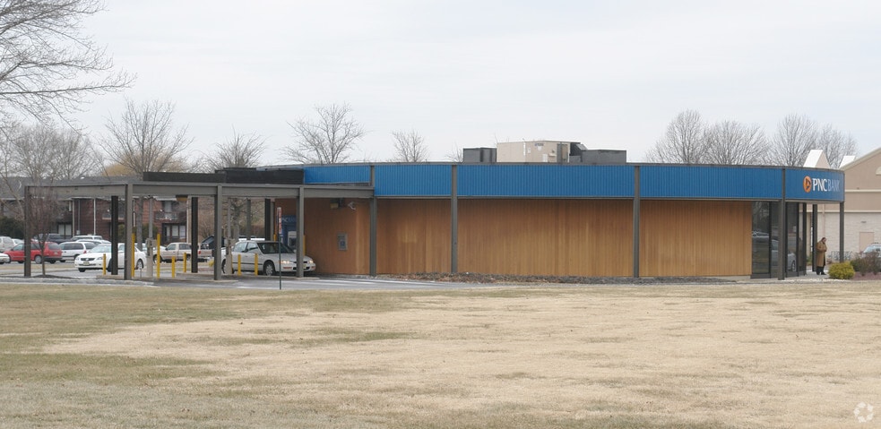 More Photos Of 620 E Rt 33, Hightstown Restaurant For Sale