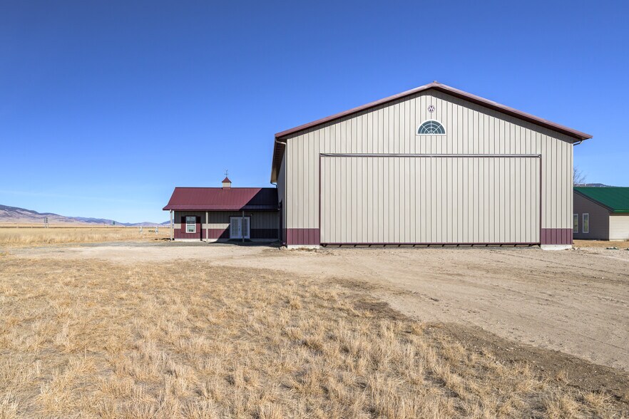 More Photos Of 45 N Centurion Way, Whitehall Airplane Hangar For Sale