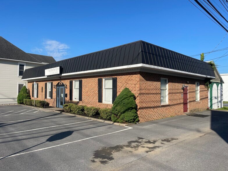 More Photos Of 43 S Washington St, Greencastle Office For Sale