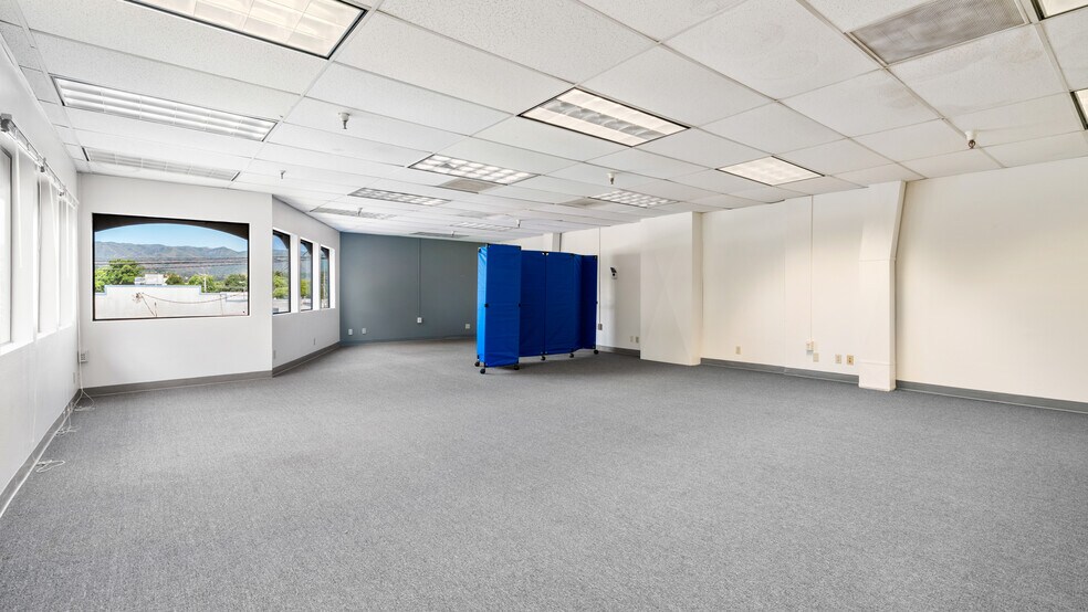 More Photos Of 367-387 N State St, Ukiah Office For Sale