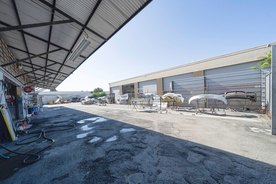 More Photos Of 2501 N Tyler Ave, El Monte Warehouse For Sale