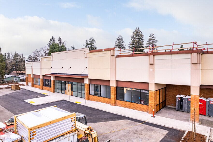 More Photos Of 15003-15121 SE McLoughlin Blvd, Milwaukie Storefront For Lease