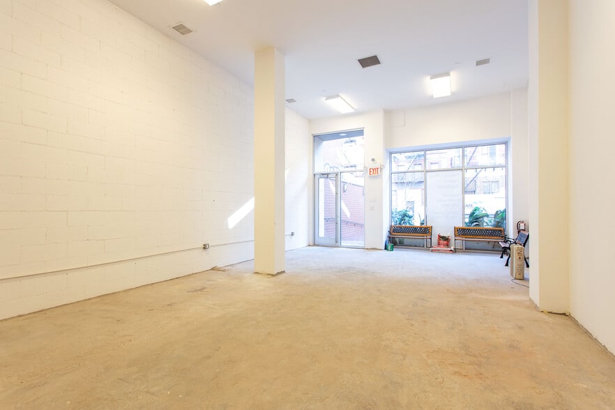 More Photos Of 171 Henry St, New York Apartments For Lease